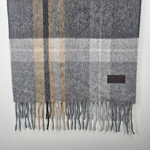 HICKEY FREEMAN 100% Cashmere Scarf Plaid Fringed 65 x 12 Soft Classic Luxury